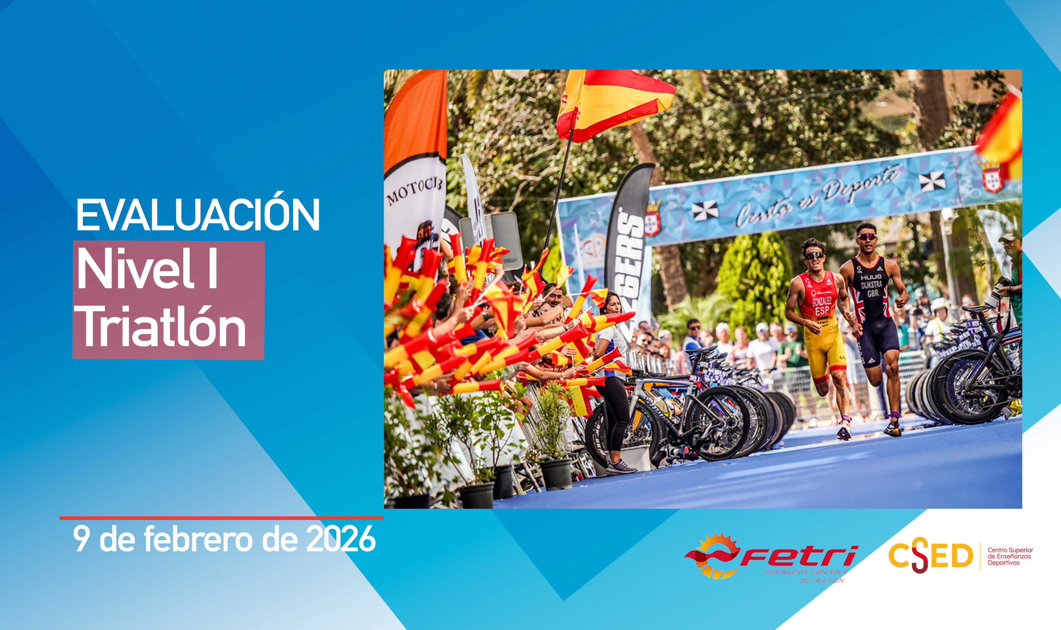 Cartel informativo sobre el comienzo del Nivel I de Triatlón el 9 de febrero de 2026, con una imagen de triatletas en competición.